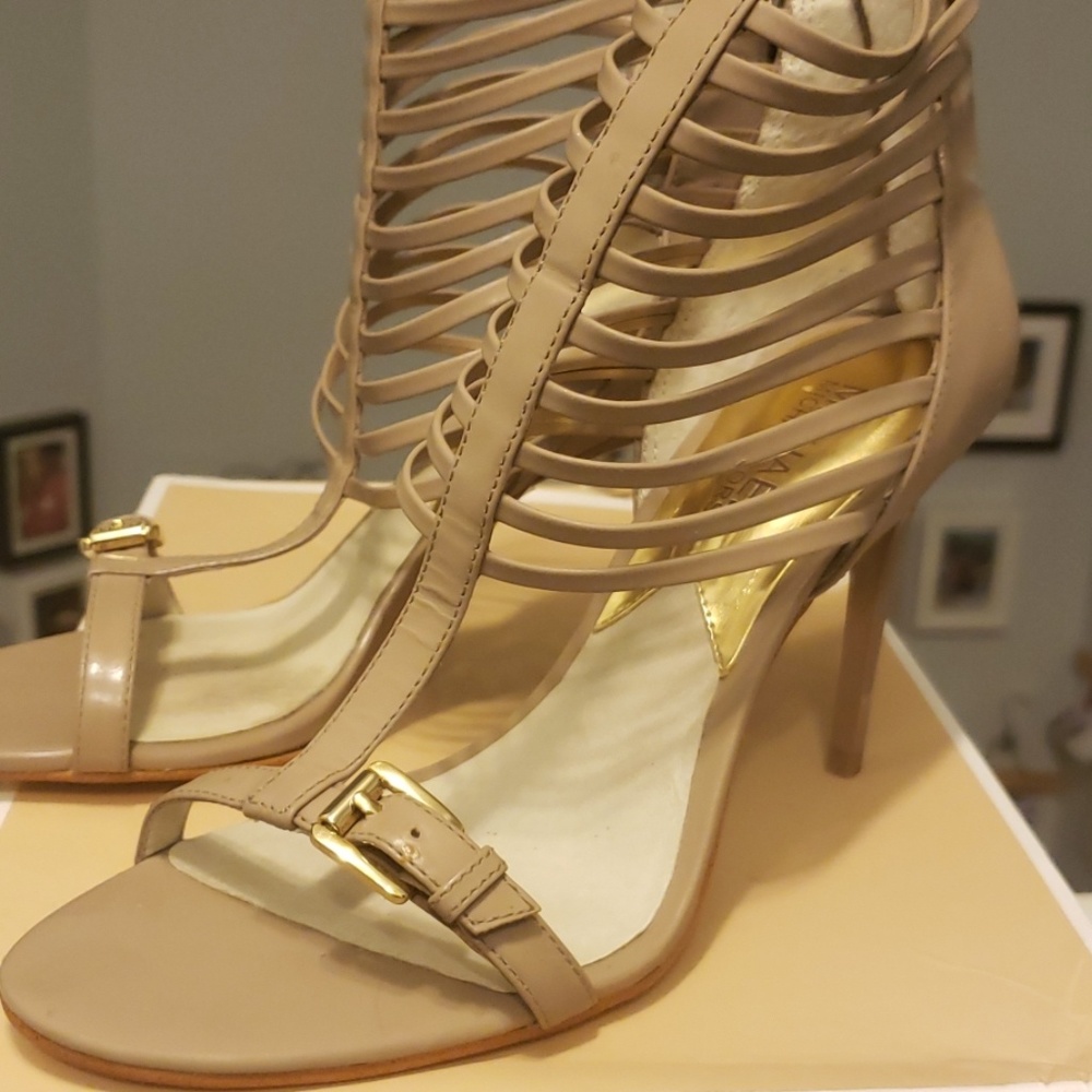 MK sandal pumps